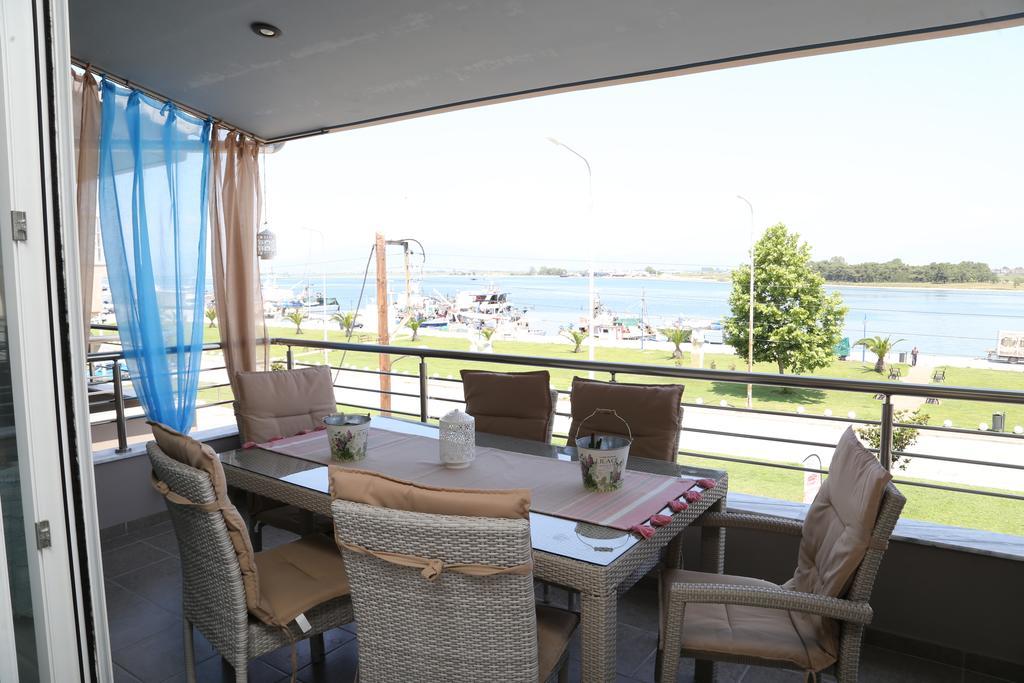Lakis Luxury Apartment เกราโมตี ภายนอก รูปภาพ